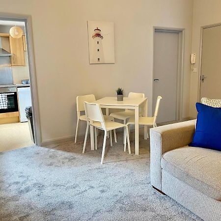 Beautiful Apartment - 5 Minute Walk To The Best Beach! - Great Location - Parking - Fast Wifi - Smart Tv - Newly Decorated - Sleeps Up To 4! Close To Bournemouth & Poole Town Centre 외부 사진